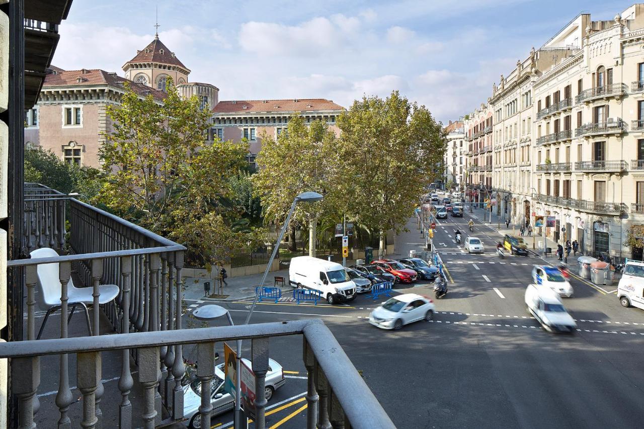 B&B Estudiantes Balmes Barcelona Eksteriør billede